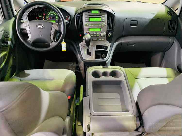 Hyundai Grand Starex I