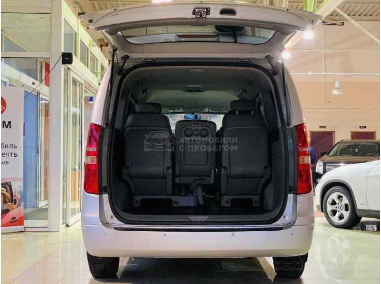 Hyundai Grand Starex I