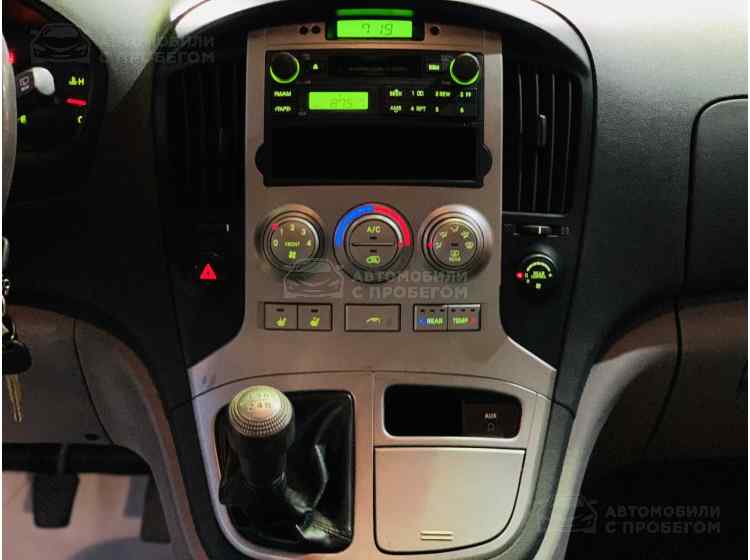 Hyundai Grand Starex I