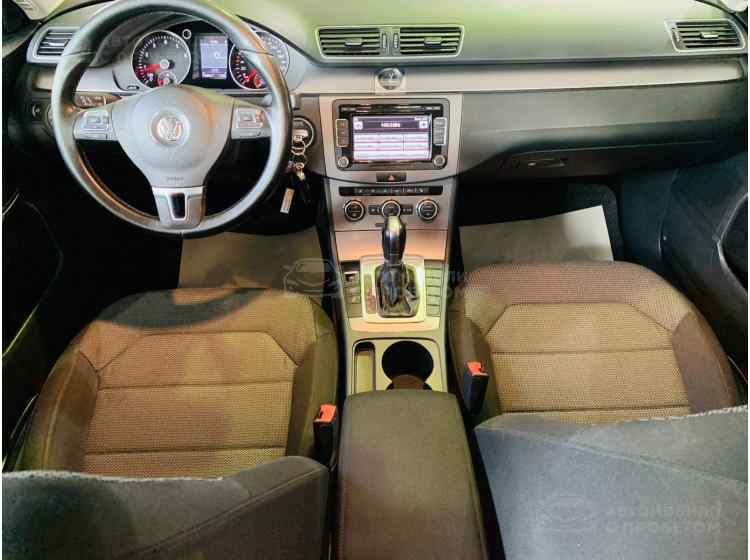 Volkswagen Passat B7