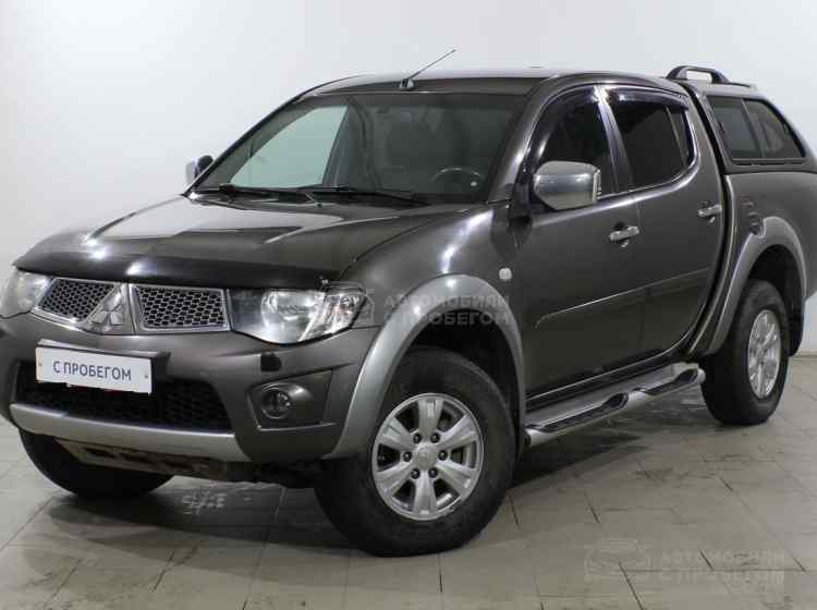 Mitsubishi L200 IV