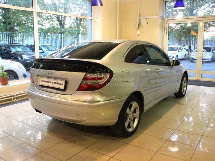 Mercedes-Benz C-Класс III (W204)