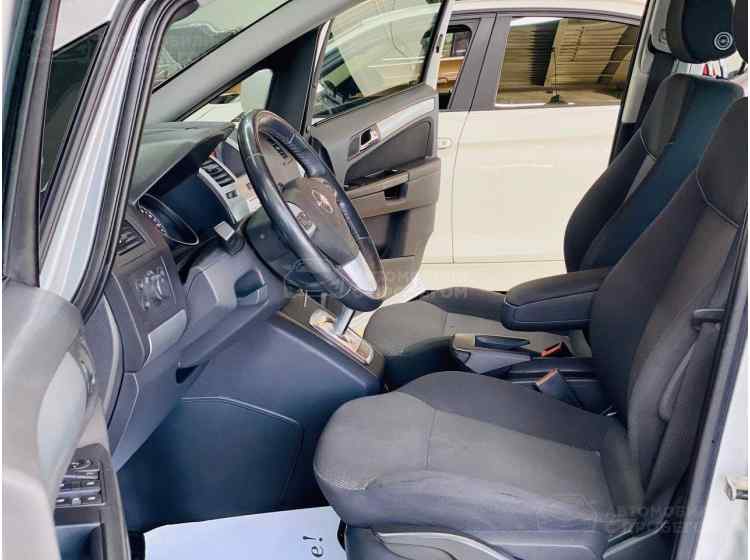 Opel Zafira B Рестайлинг