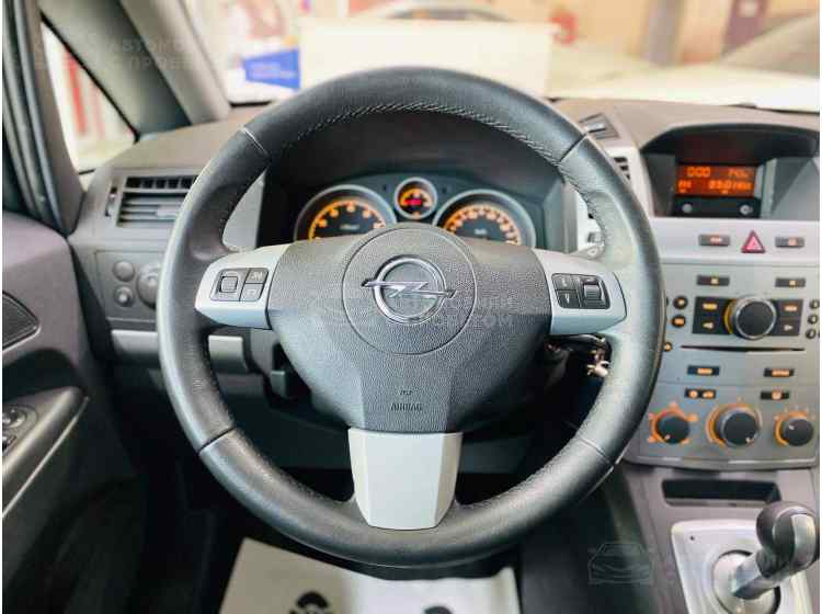 Opel Zafira B Рестайлинг