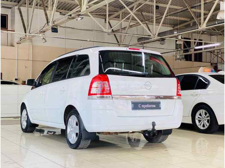 Opel Zafira B Рестайлинг