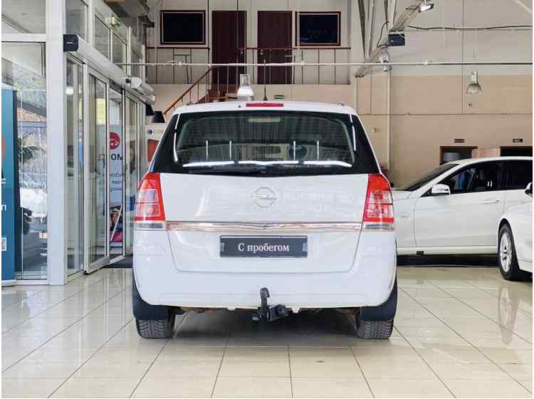 Opel Zafira B Рестайлинг