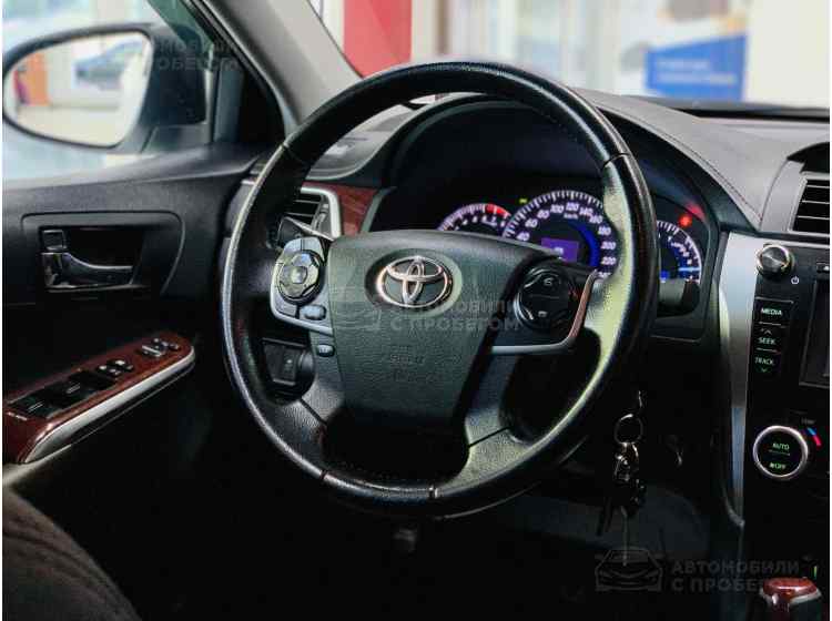 Toyota Camry VII (XV50)