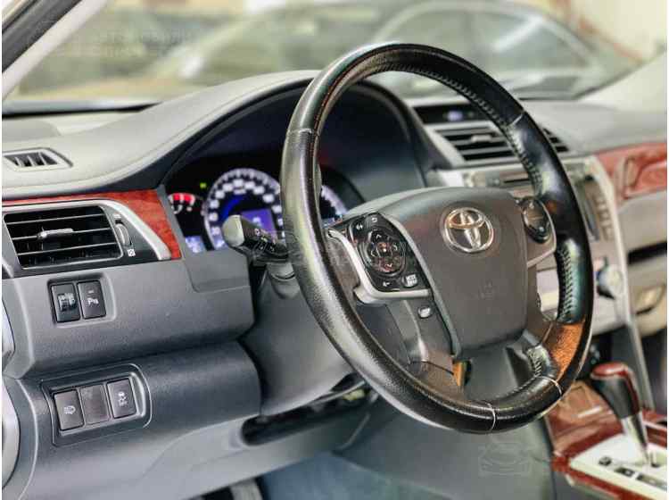 Toyota Camry VII (XV50)