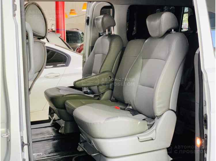 Hyundai Grand Starex I