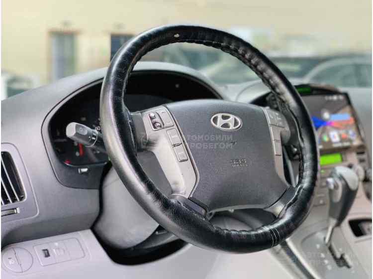 Hyundai Grand Starex I