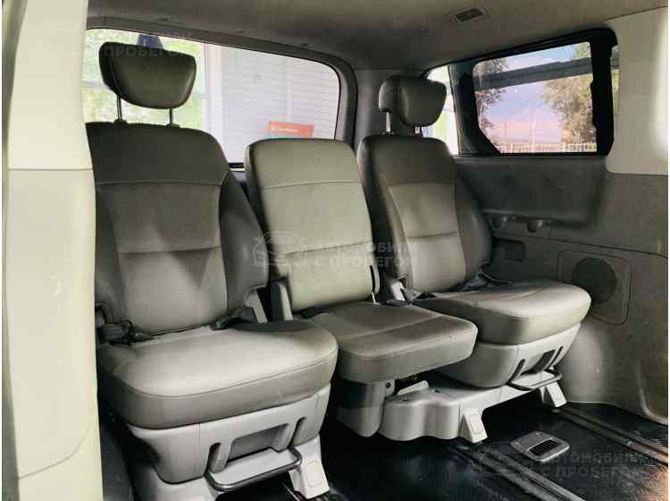 Hyundai Grand Starex I