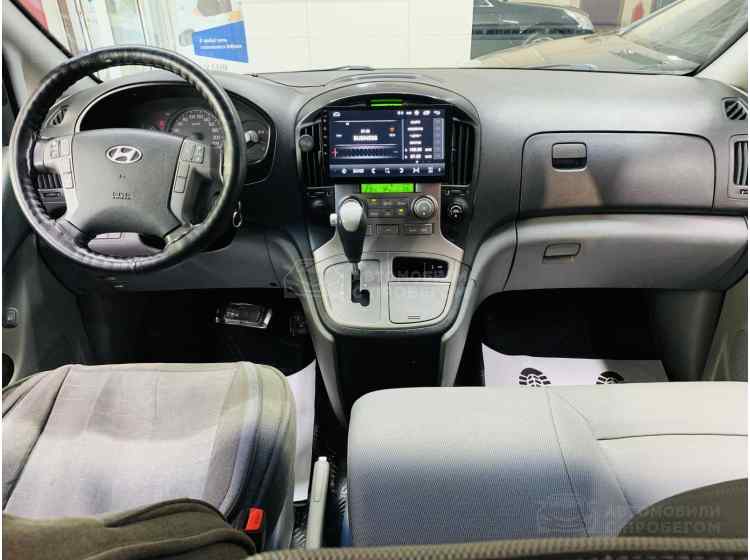 Hyundai Grand Starex I