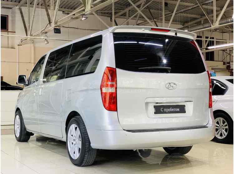 Hyundai Grand Starex I