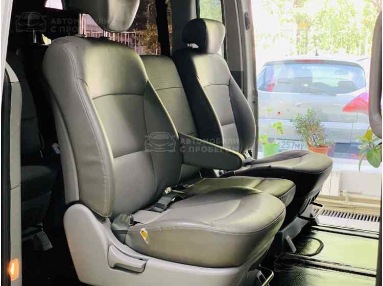 Hyundai Grand Starex I