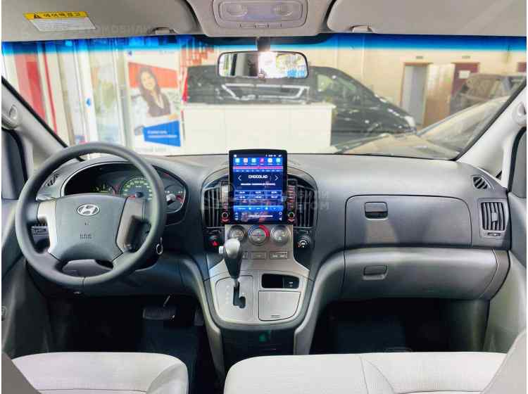 Hyundai Grand Starex I
