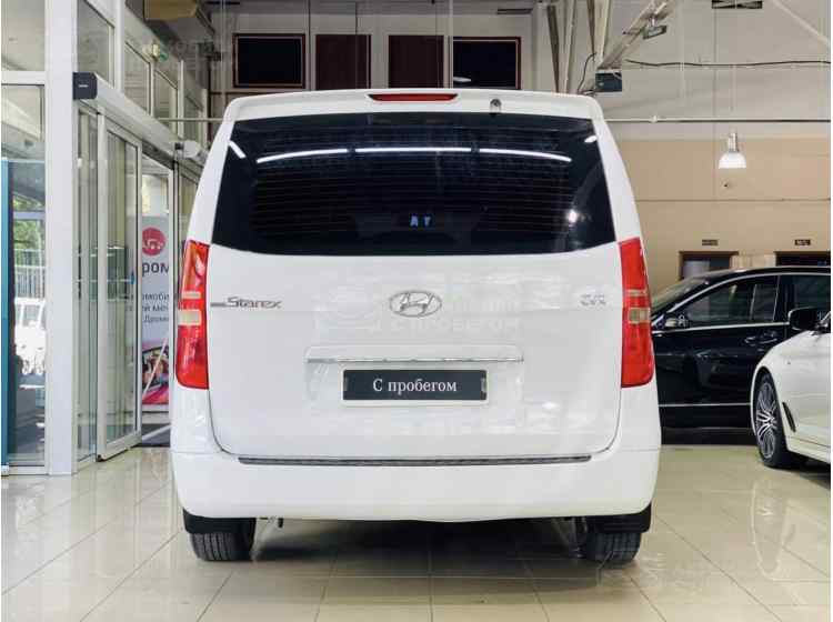 Hyundai Grand Starex I