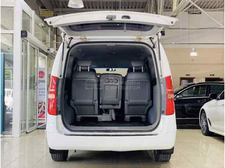 Hyundai Grand Starex I