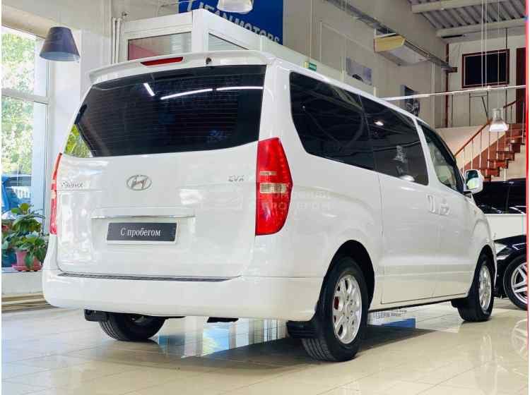 Hyundai Grand Starex I