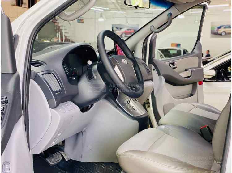 Hyundai Grand Starex I