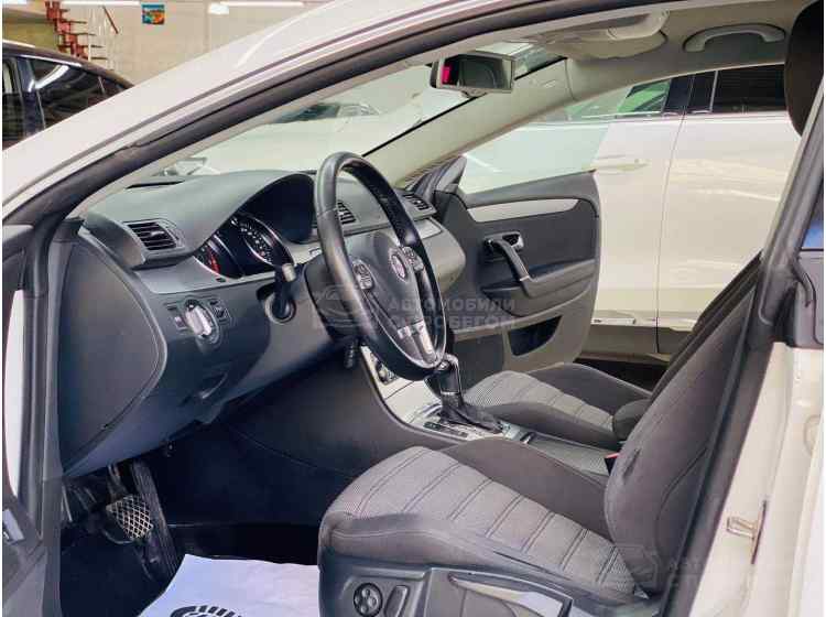 Volkswagen Passat CC I