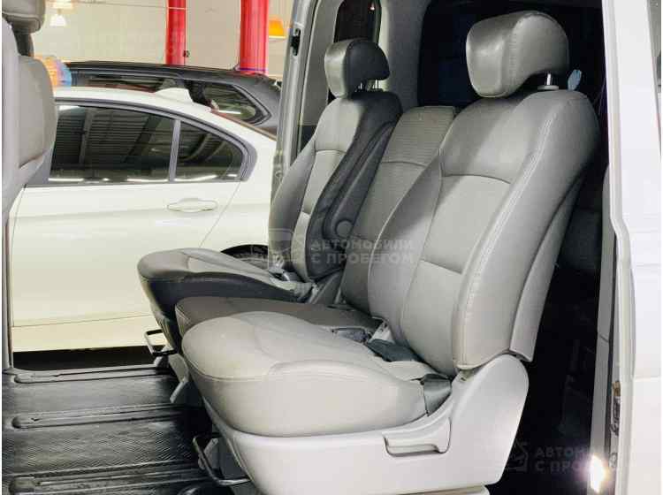 Hyundai Grand Starex I