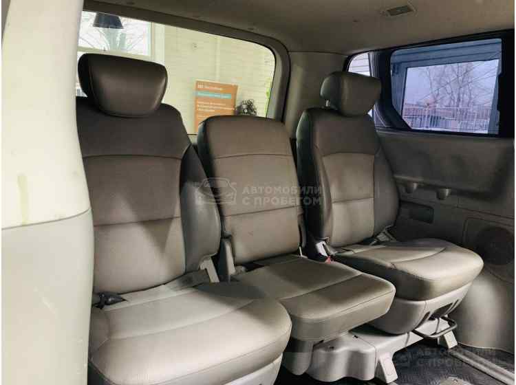 Hyundai Grand Starex I