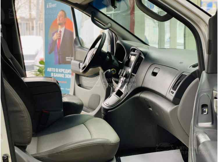 Hyundai Grand Starex I