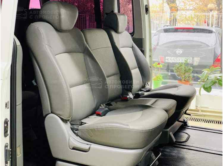 Hyundai Grand Starex I