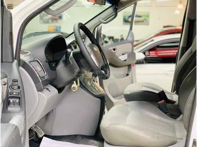 Hyundai Grand Starex I