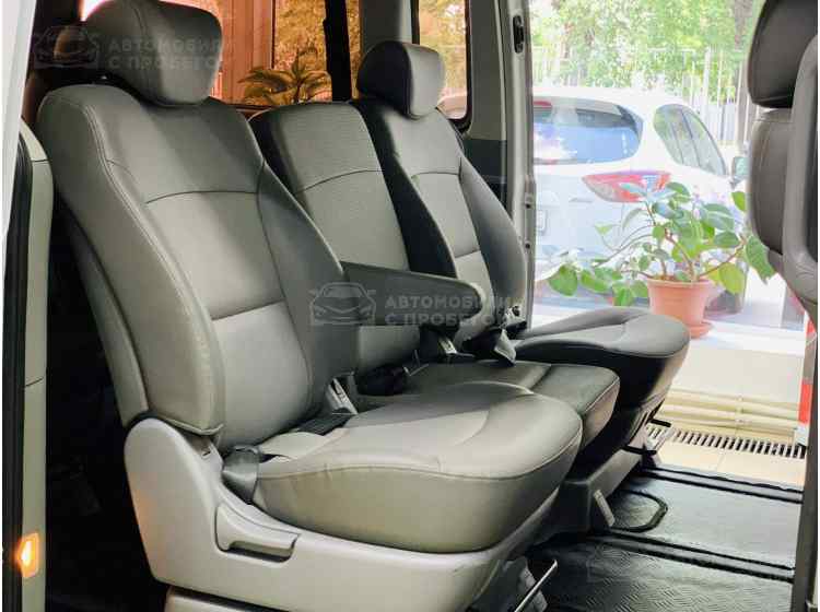 Hyundai Grand Starex I