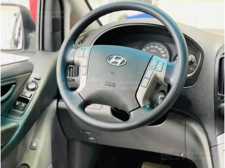 Hyundai Grand Starex I
