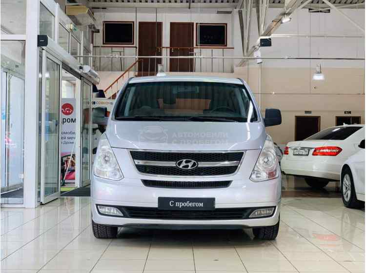Hyundai Grand Starex I
