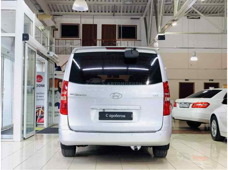 Hyundai Grand Starex I