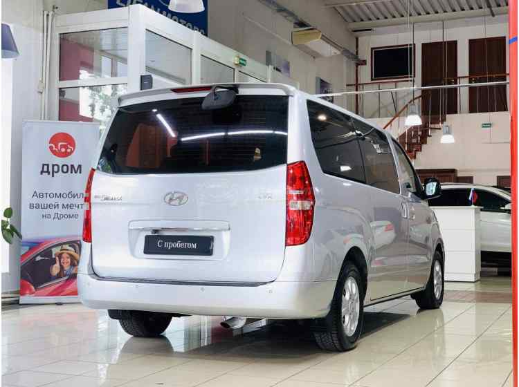 Hyundai Grand Starex I