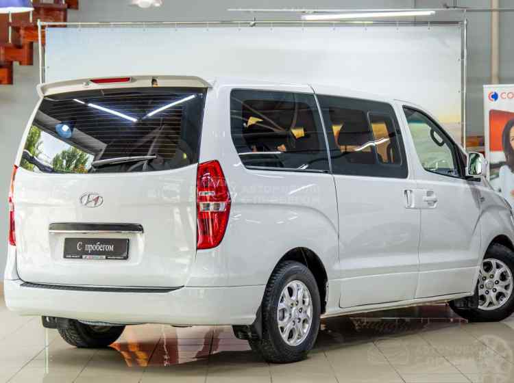 Hyundai Grand Starex I