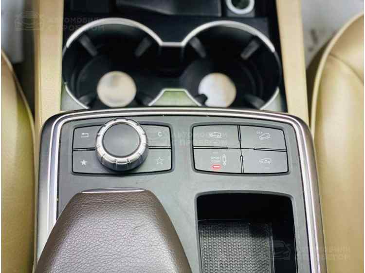 Mercedes-Benz M-Класс III (W166)