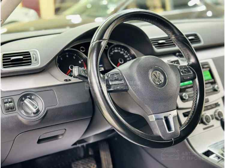 Volkswagen Passat B7