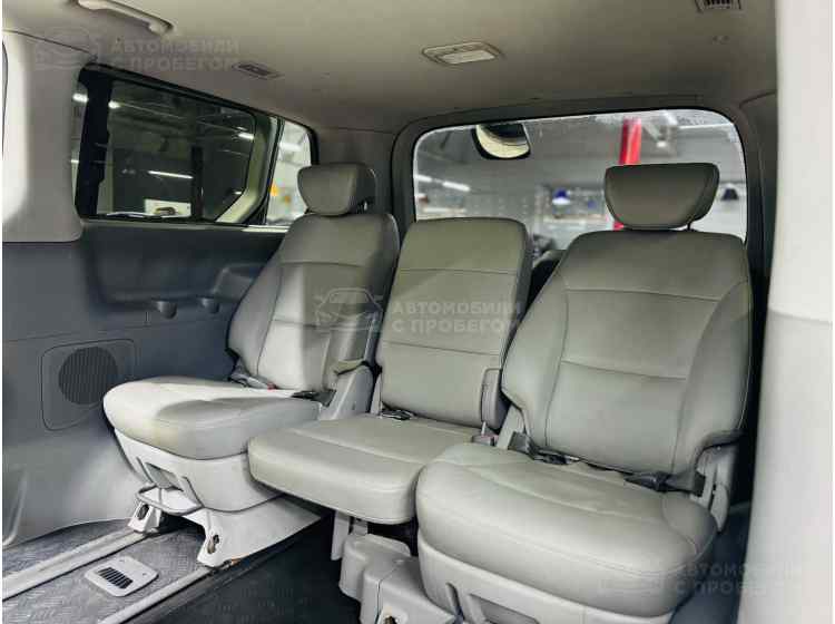 Hyundai Grand Starex I