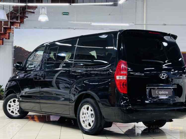Hyundai Grand Starex I