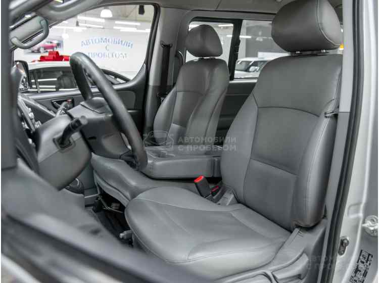 Hyundai Grand Starex I