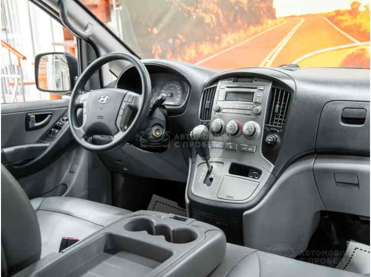 Hyundai Grand Starex I