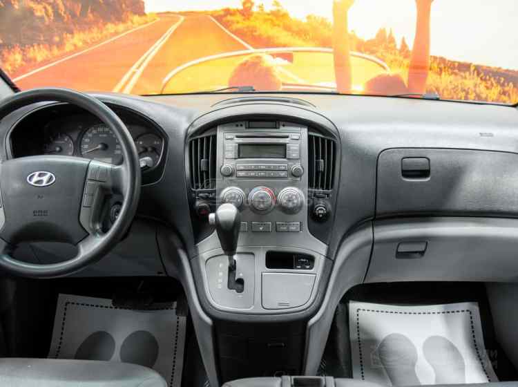 Hyundai Grand Starex I