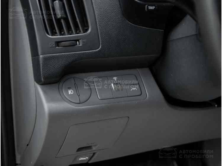 Hyundai Grand Starex I