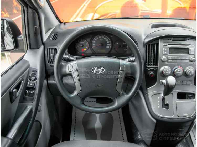 Hyundai Grand Starex I