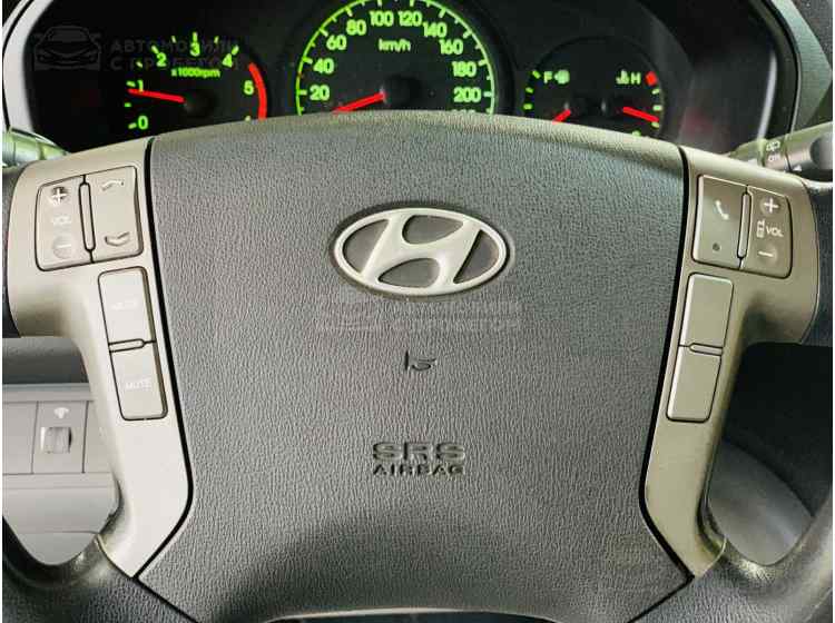 Hyundai Grand Starex I