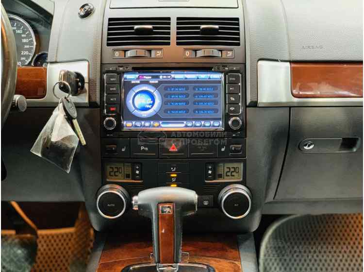 Volkswagen Touareg I Рестайлинг