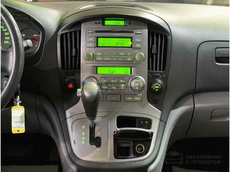 Hyundai Grand Starex I