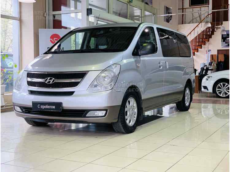 Hyundai H-1 II