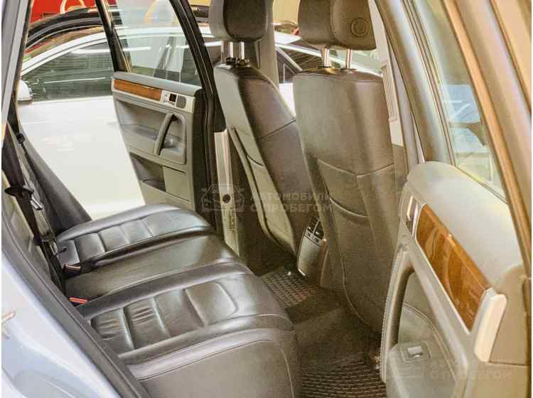 Volkswagen Touareg I Рестайлинг