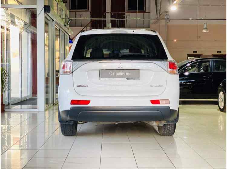 Mitsubishi Outlander III